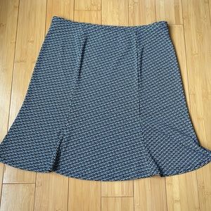 Express geometric print business casual skirt